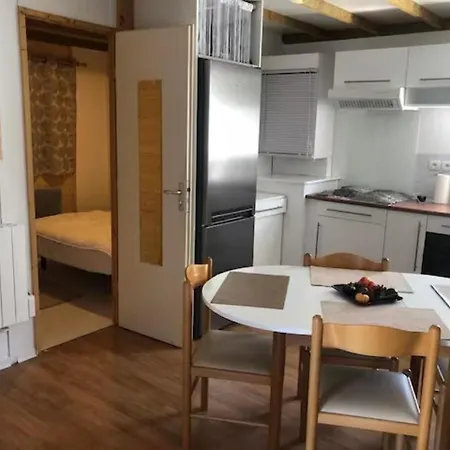 Chalet Chalet 77 Proche S Besse Egliseneuve-d'Entraigues
