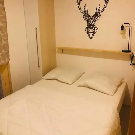 Chalet 77 Proche S Besse Chalet Egliseneuve-d'Entraigues
